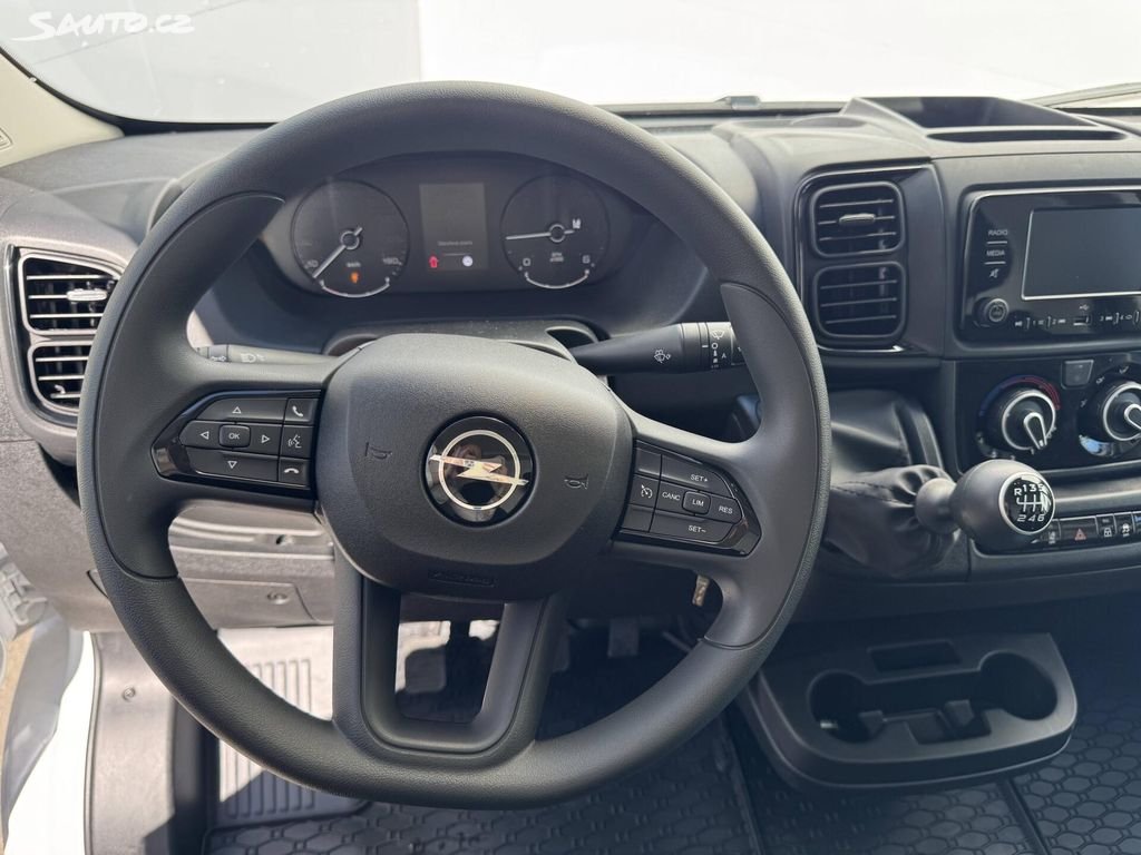 Opel Movano